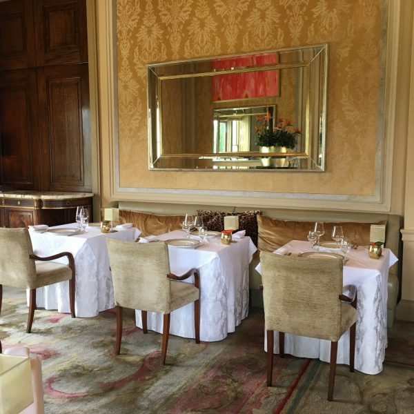 Contemporary Restaurant Table Skirting Contemporary Restaurant Table Skirting