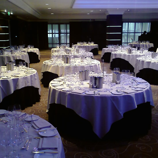 Round Table Cloths Round Table Cloths