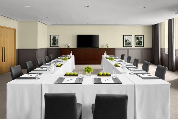U-Shape & Classroom For Trestle Tables U-Shape & Classroom For Trestle Tables