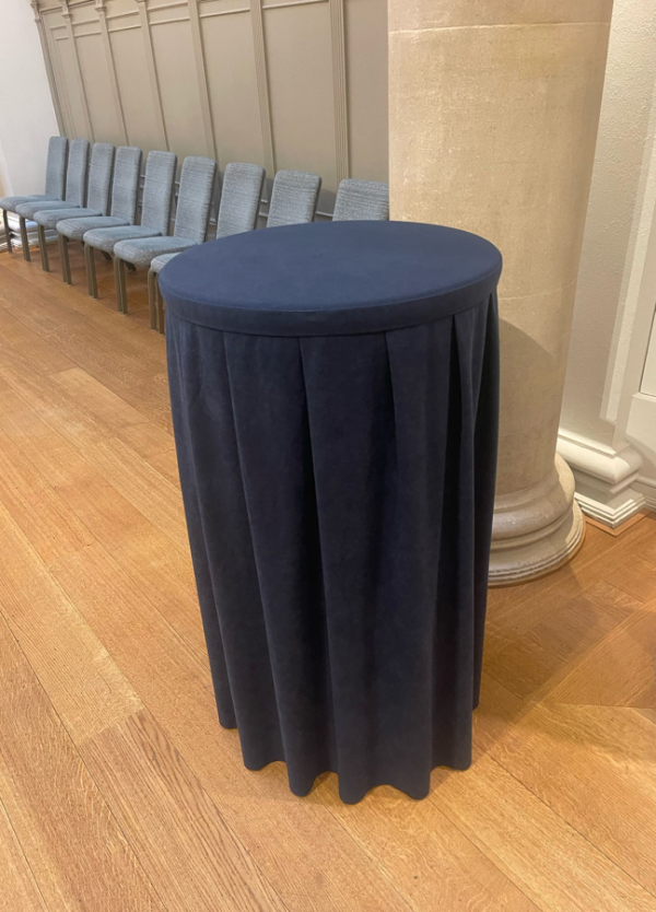 Poseur Table Cloths and Skirting