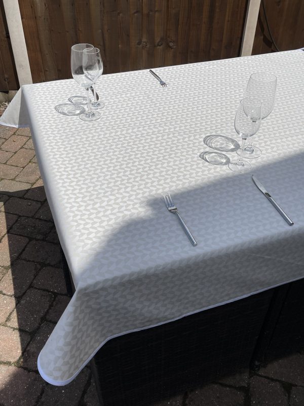 Outdoor Table Cloths